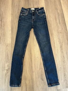 Zara Dark Blue Women's Slim Jeans - size 4 Euro 36